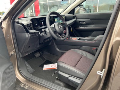2025 Nissan Kicks SR