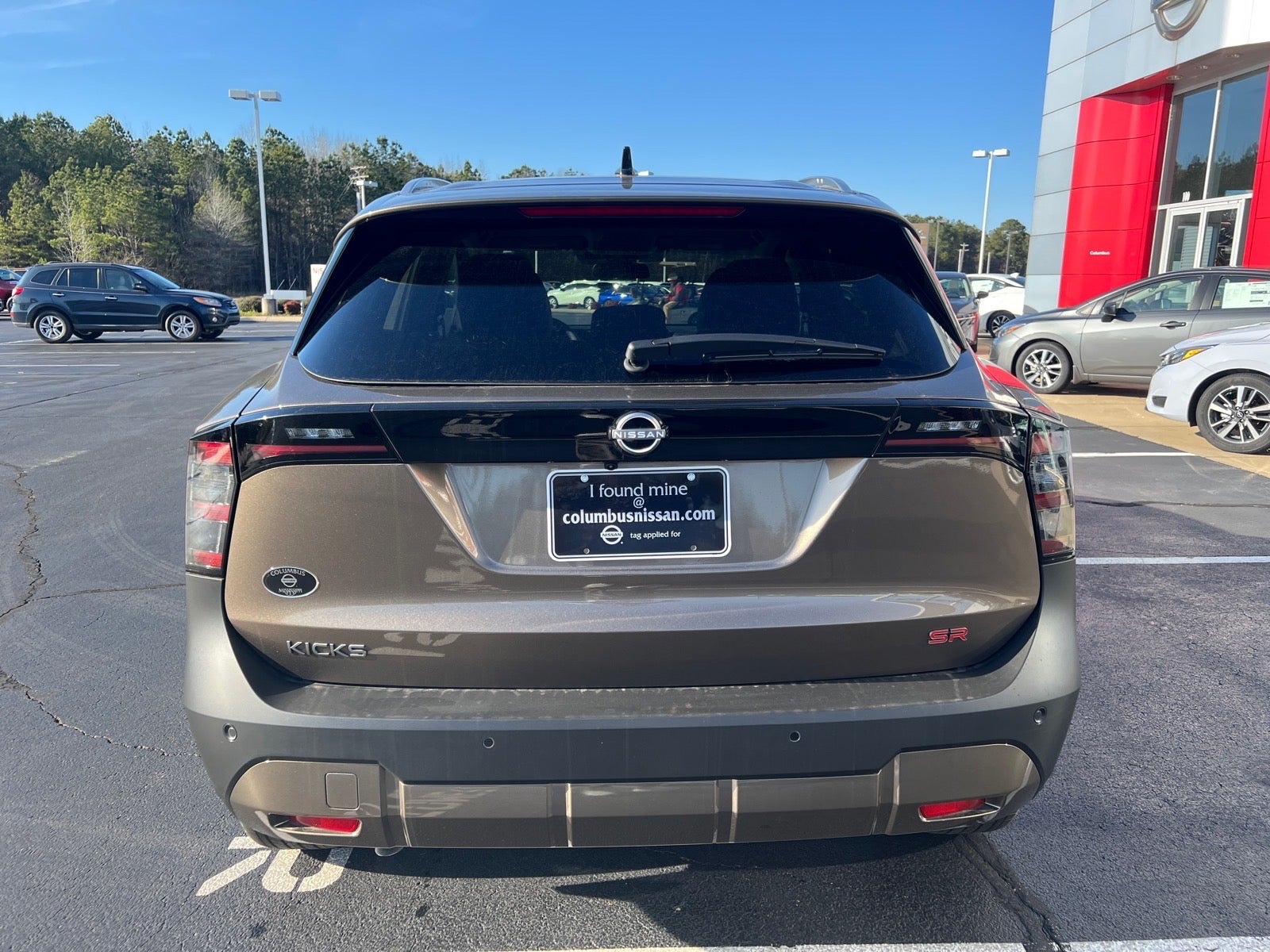 2026 Nissan Kicks SR