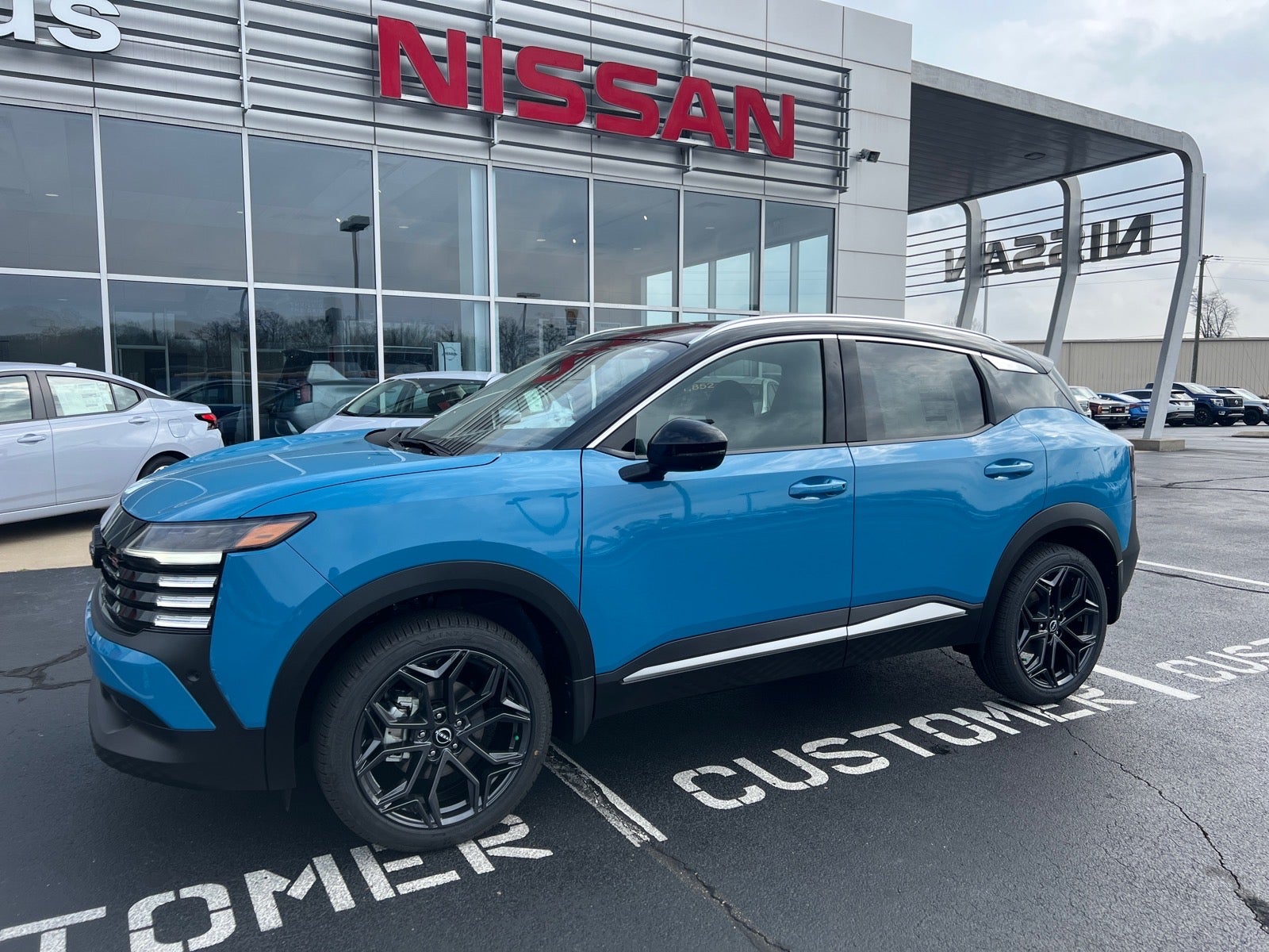 2026 Nissan Kicks SR