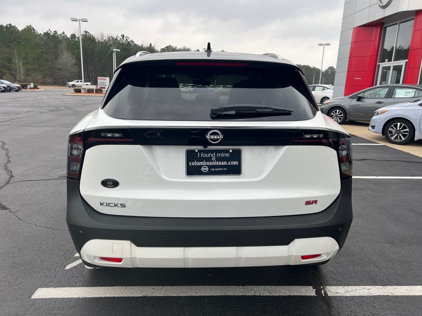 2026 Nissan Kicks SR