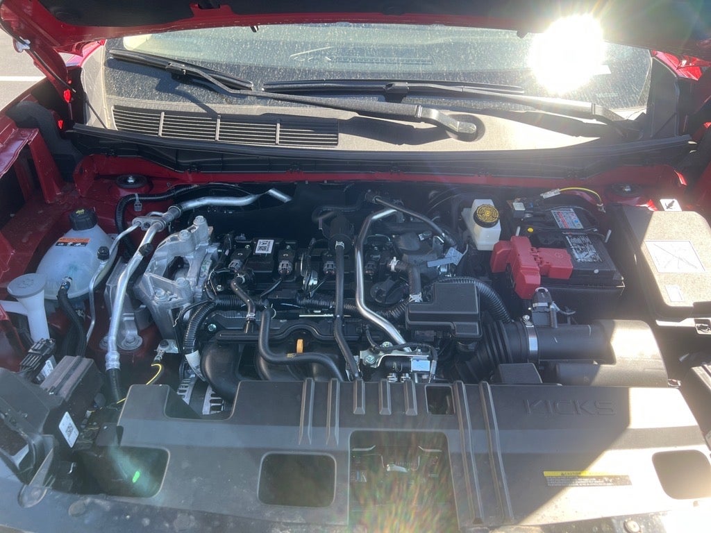 2025 Nissan Kicks SR