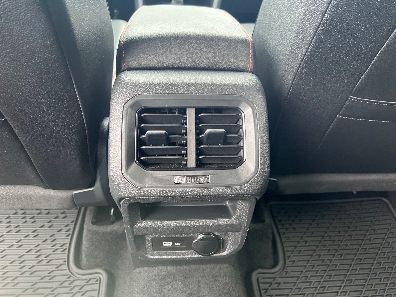 2024 Volkswagen Tiguan Wolfsburg Edition