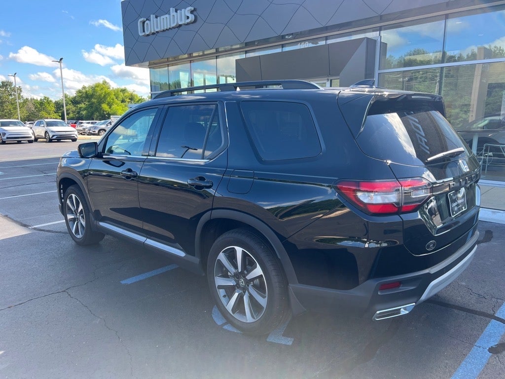 2025 Honda Pilot Touring