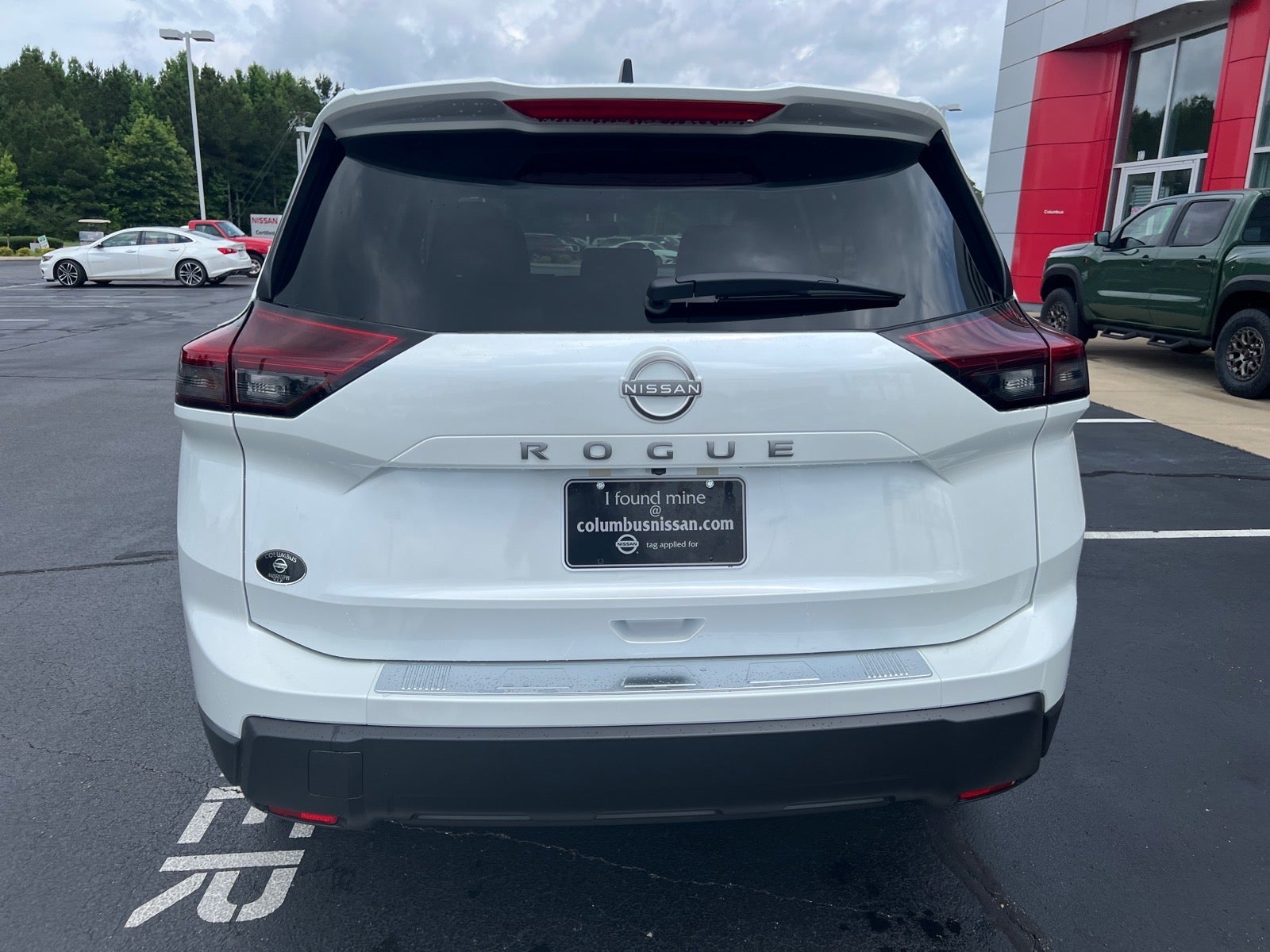2026 Nissan Rogue SV