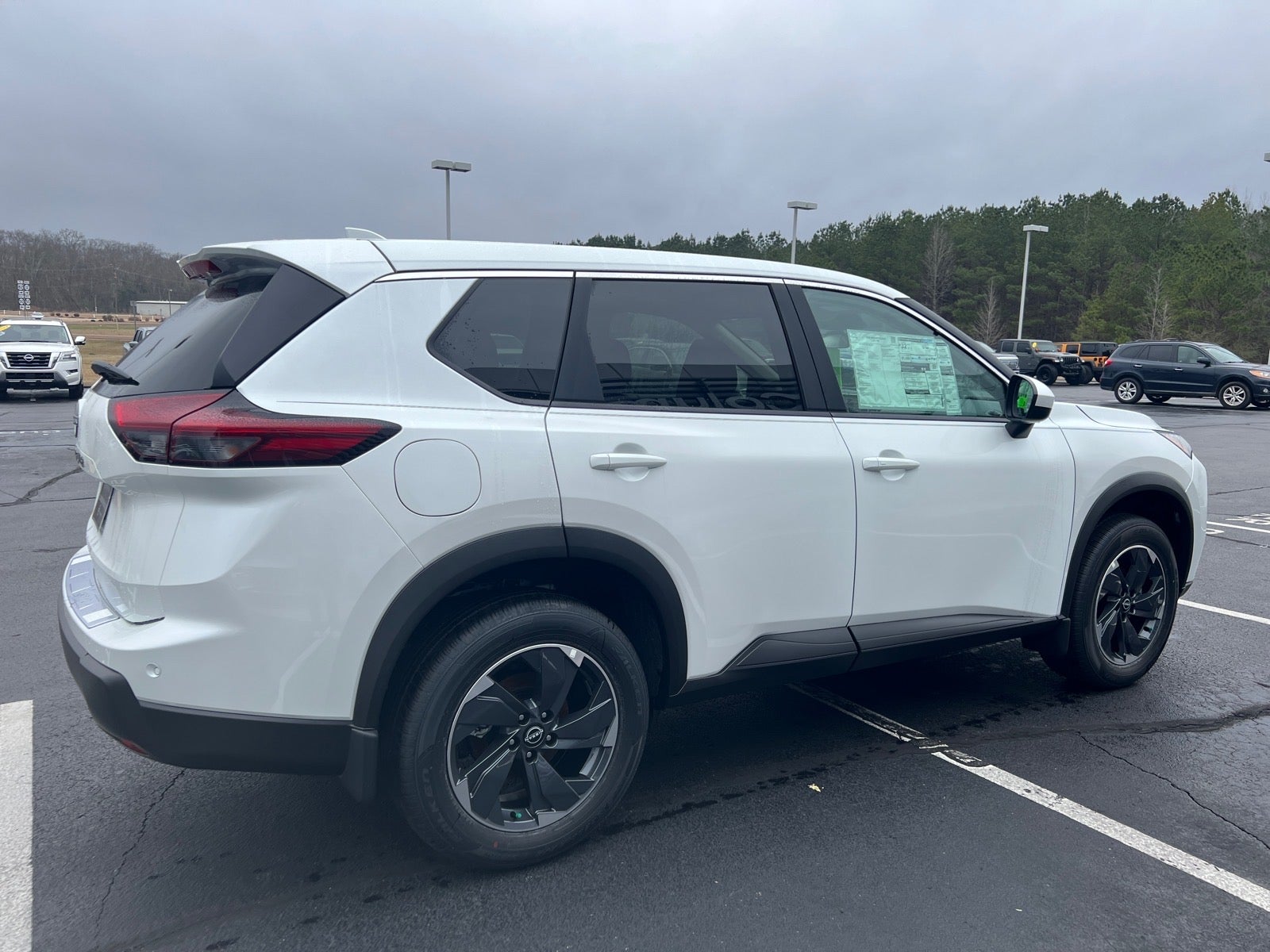 2026 Nissan Rogue SV