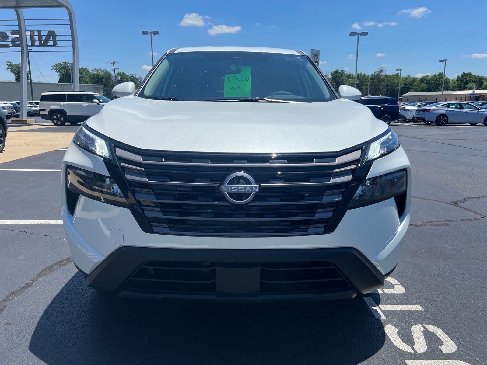 2026 Nissan Rogue SV