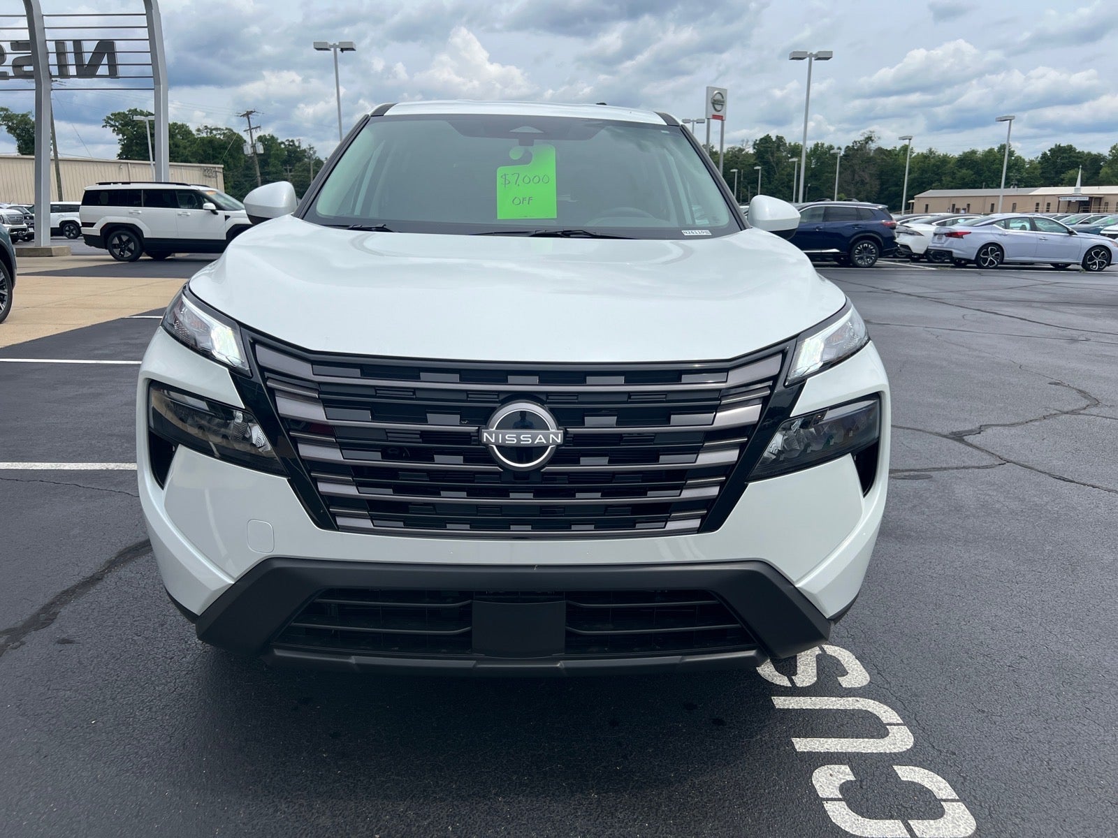 2026 Nissan Rogue SV