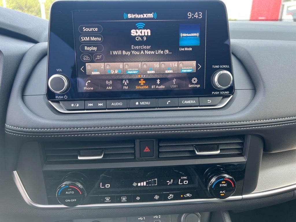 2026 Nissan Rogue SV