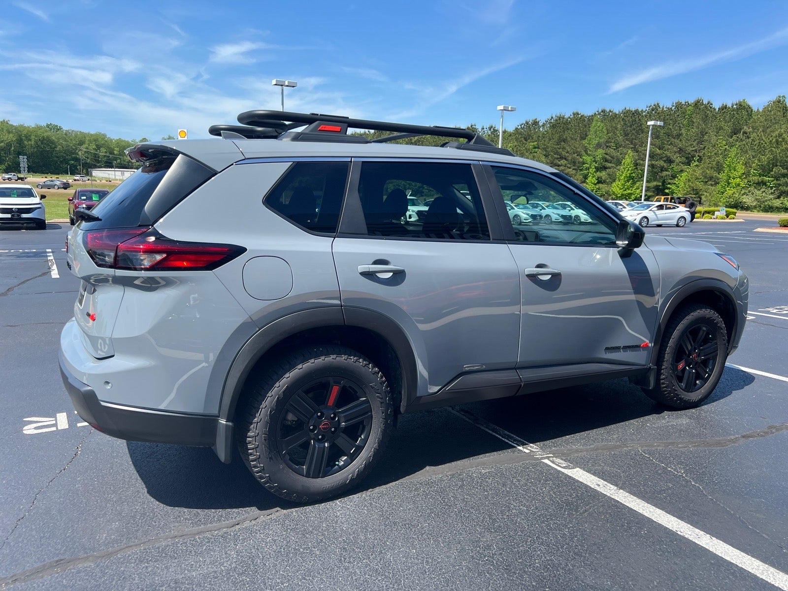 2025 Nissan Rogue Rock Creek