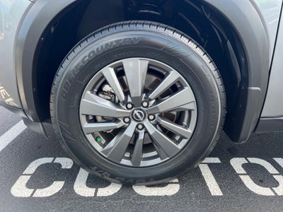 2024 Nissan Pathfinder SV