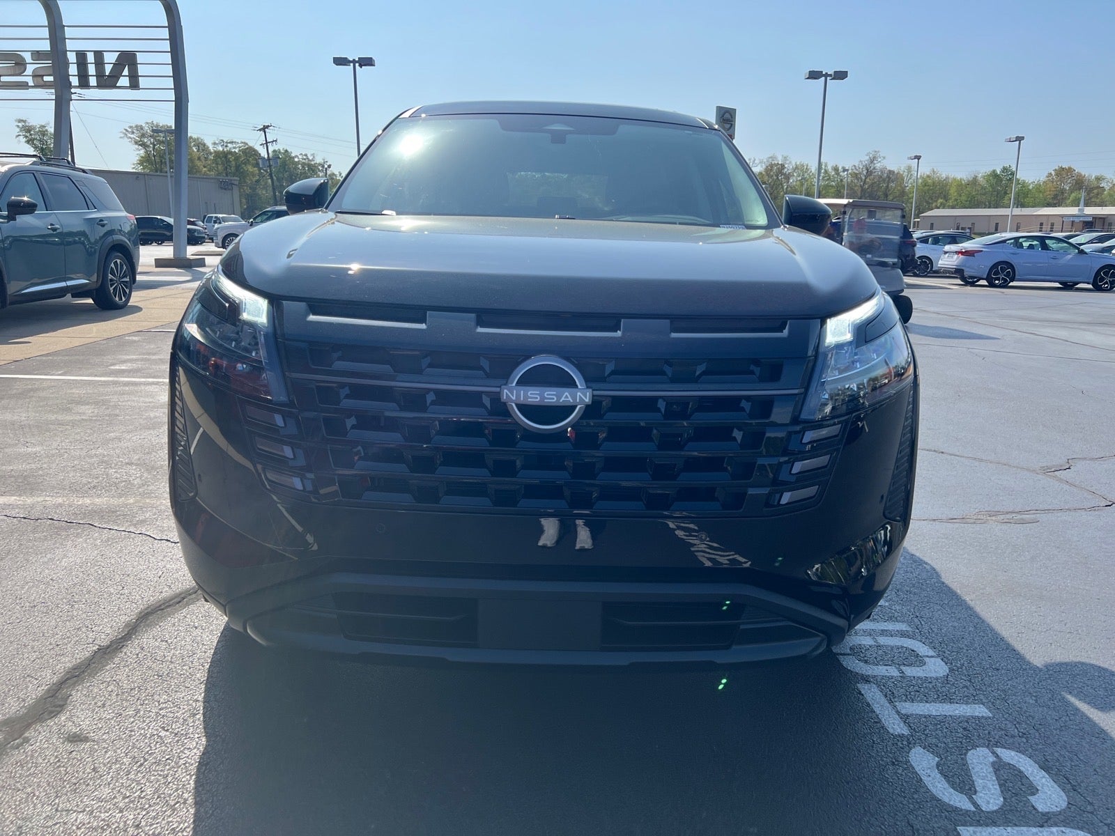2026 Nissan Pathfinder SV