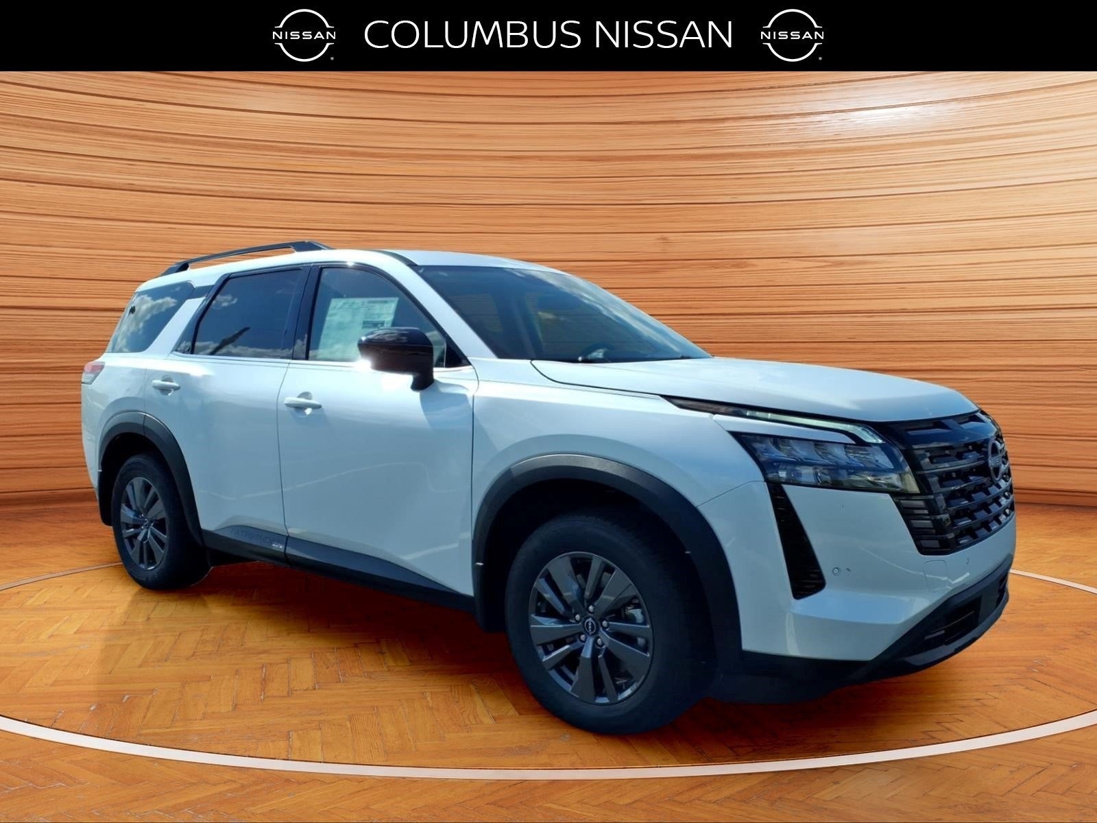 2026 Nissan Pathfinder SV