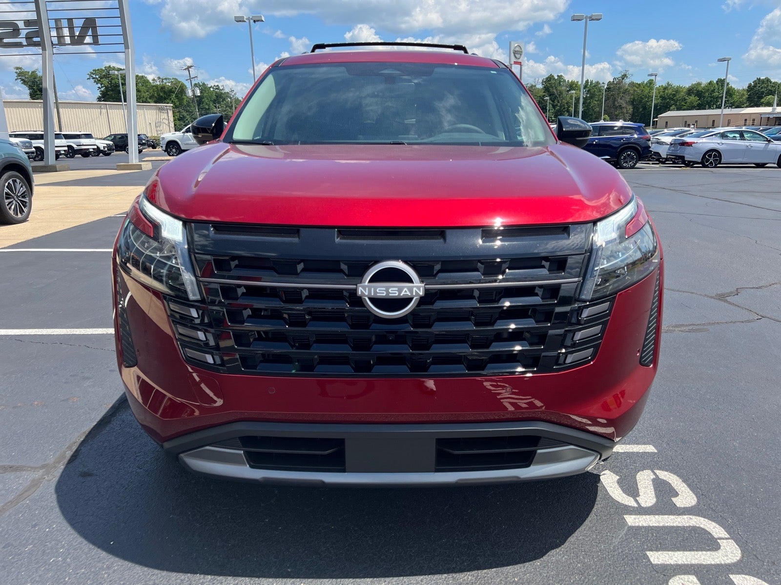 2026 Nissan Pathfinder SL