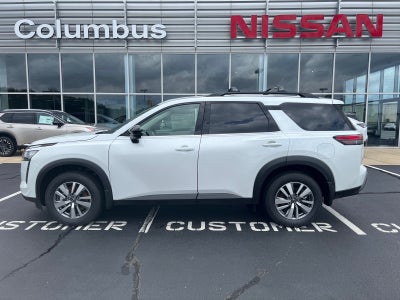2026 Nissan Pathfinder SL