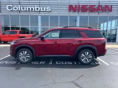 2026 Nissan Pathfinder SL