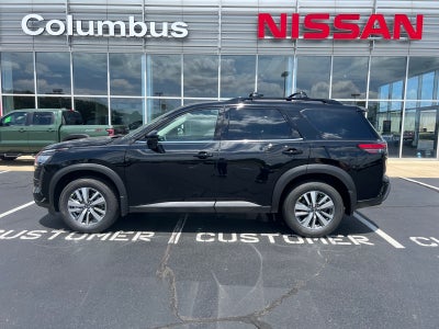 2026 Nissan Pathfinder SL