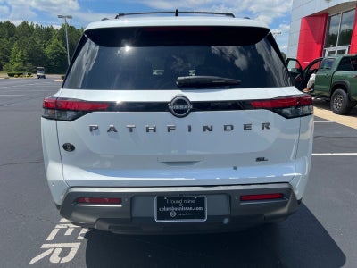 2026 Nissan Pathfinder SL