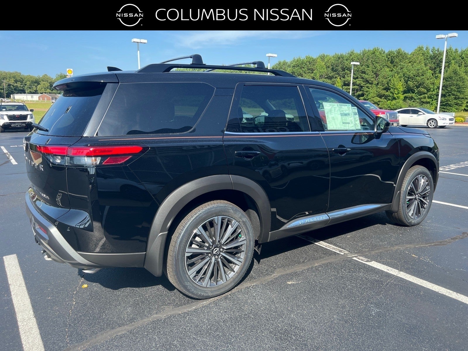 2026 Nissan Pathfinder Platinum