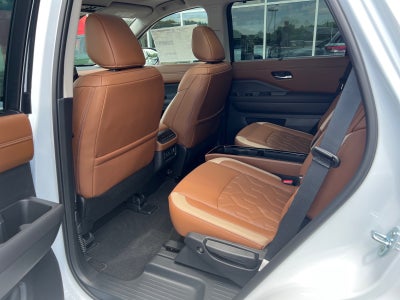 2026 Nissan Pathfinder Platinum