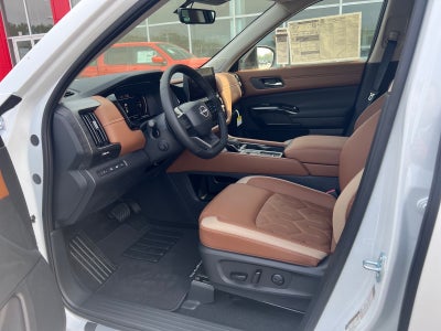 2026 Nissan Pathfinder Platinum