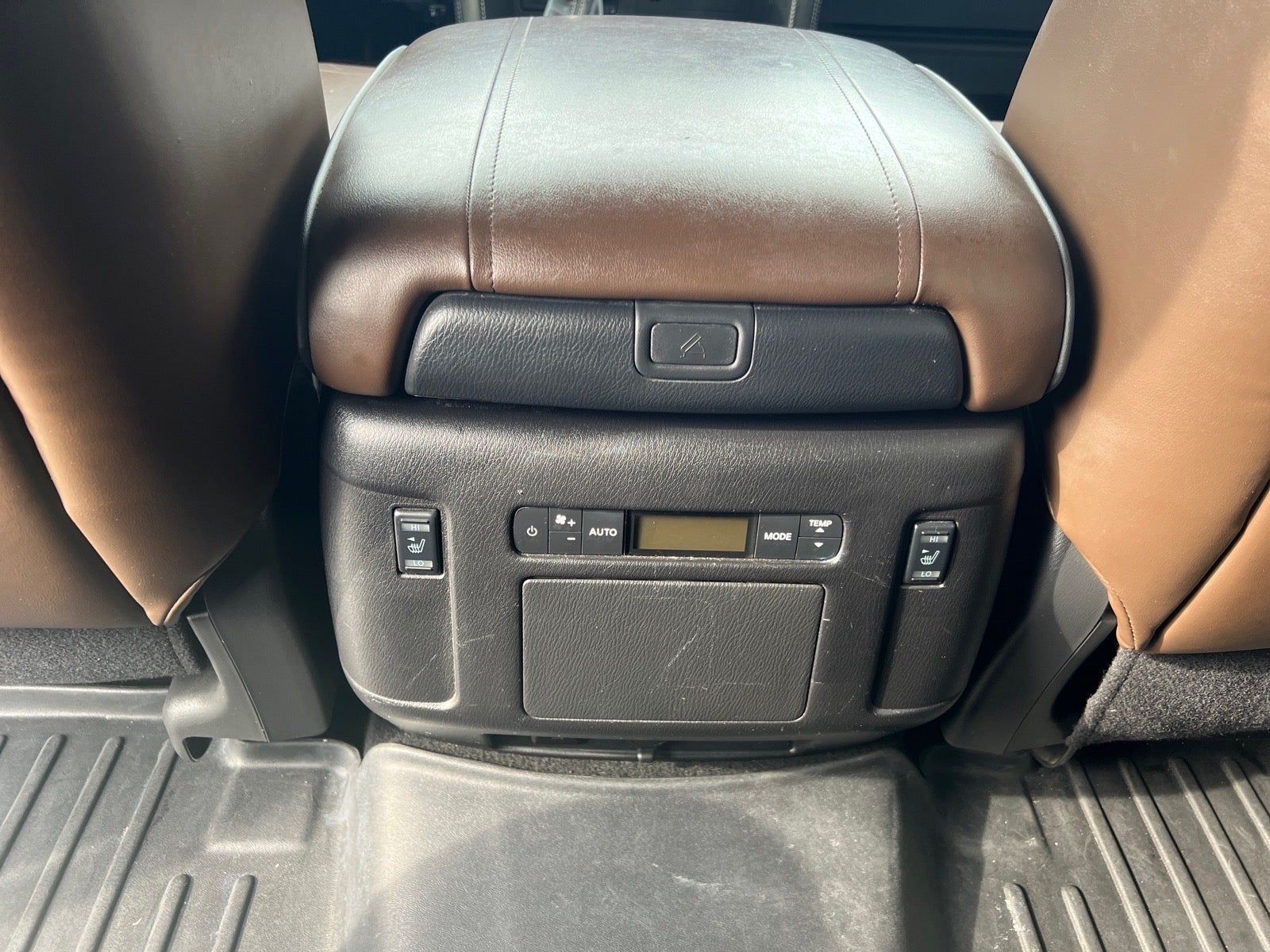 2022 Nissan Armada Platinum