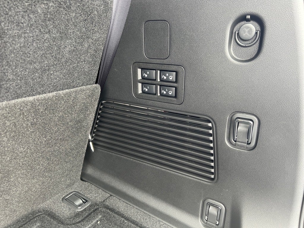 2025 Nissan Armada SL