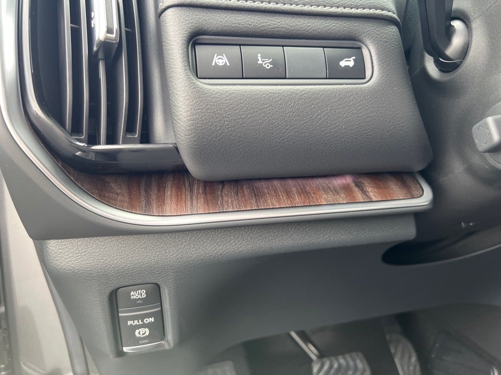 2025 Nissan Armada SL