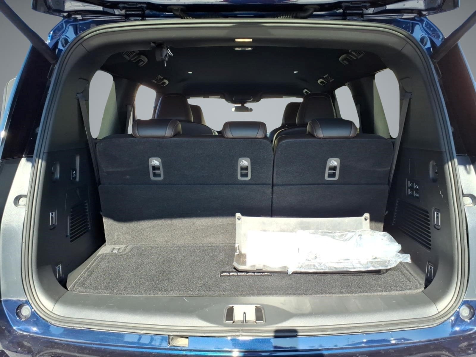 2025 Nissan Armada SL