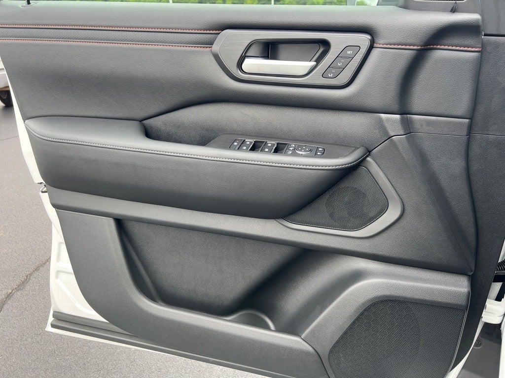 2025 Nissan Armada PRO-4X