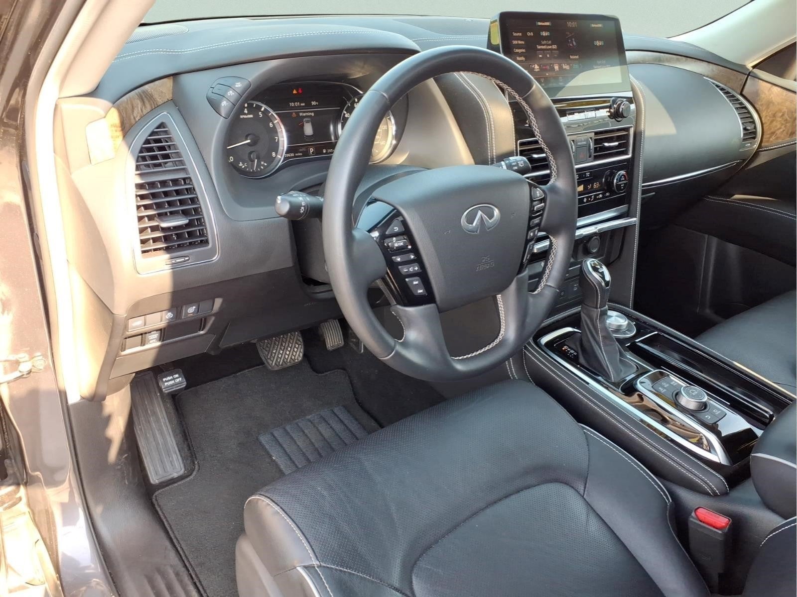 2023 INFINITI QX80 Premium Select