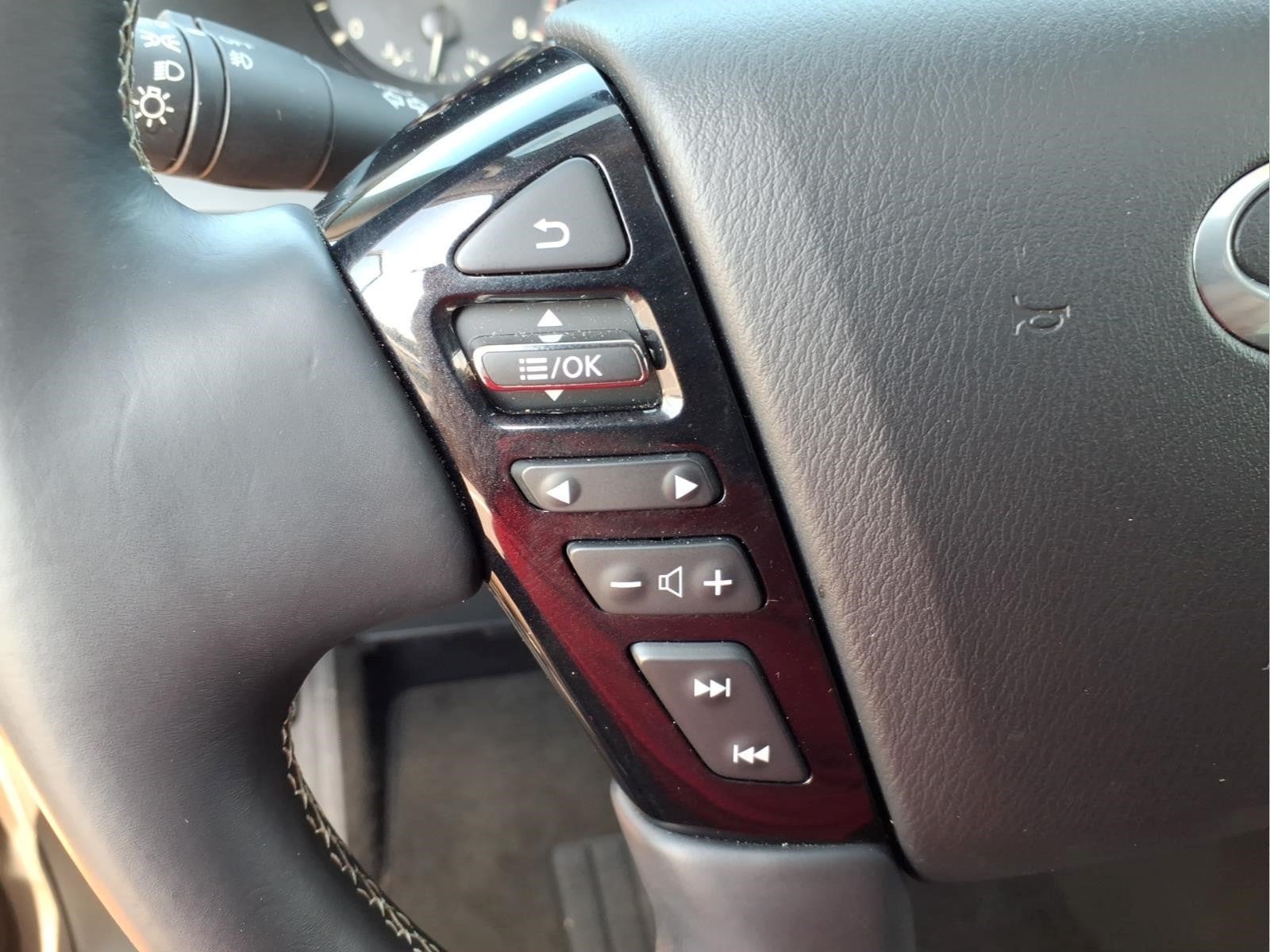 2023 INFINITI QX80 Premium Select