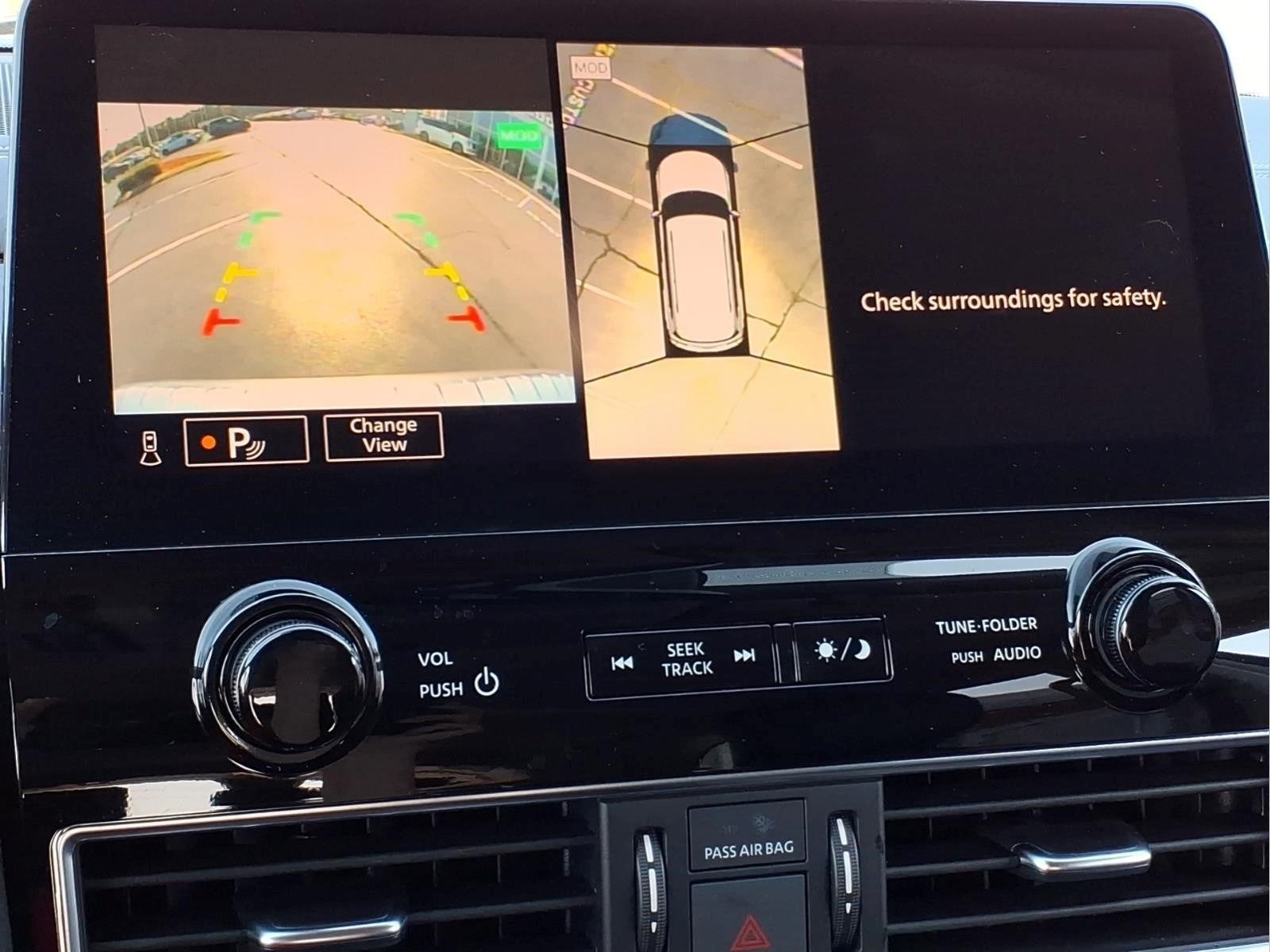 2023 INFINITI QX80 Premium Select