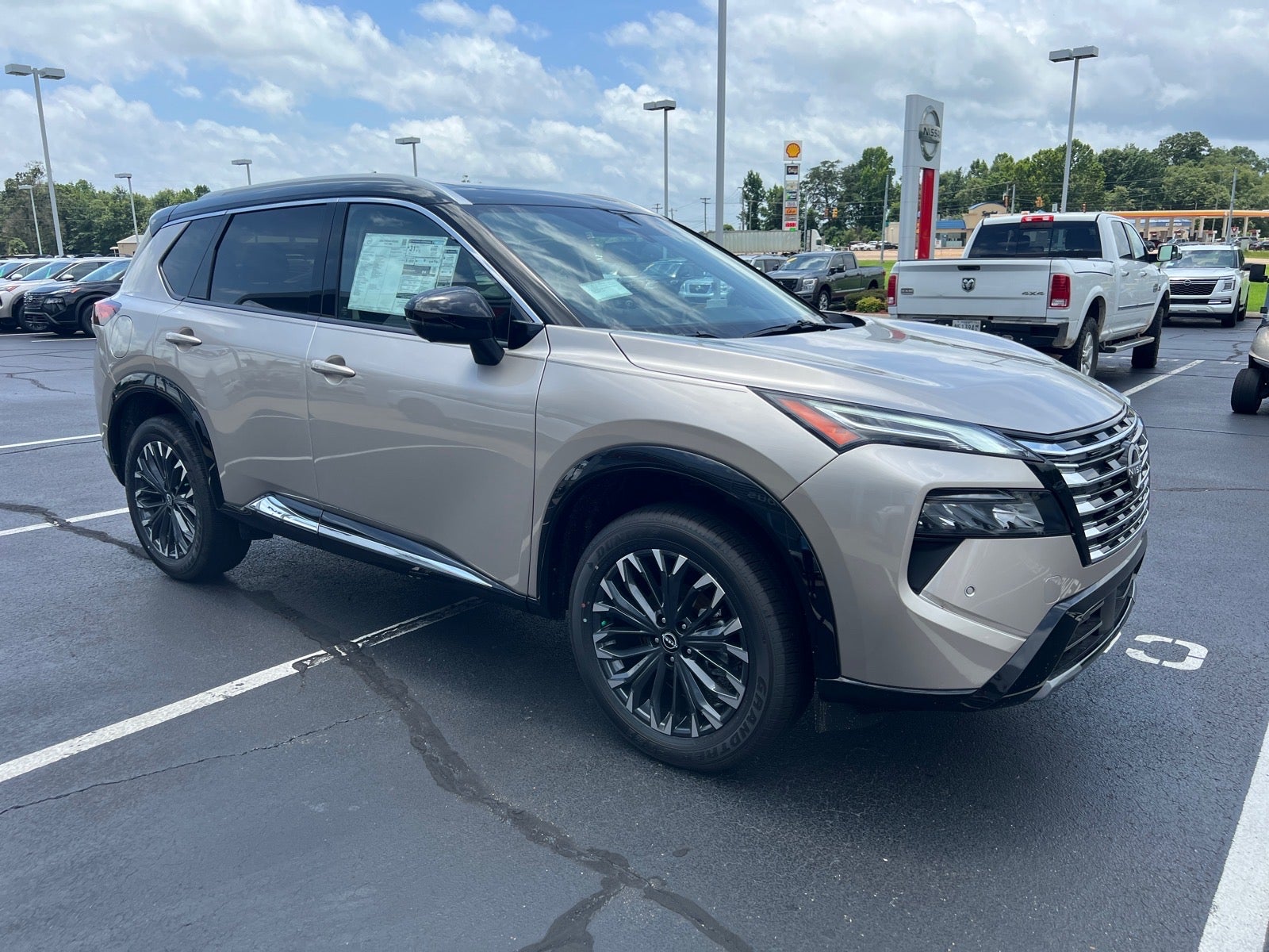 2026 Nissan Rogue Platinum