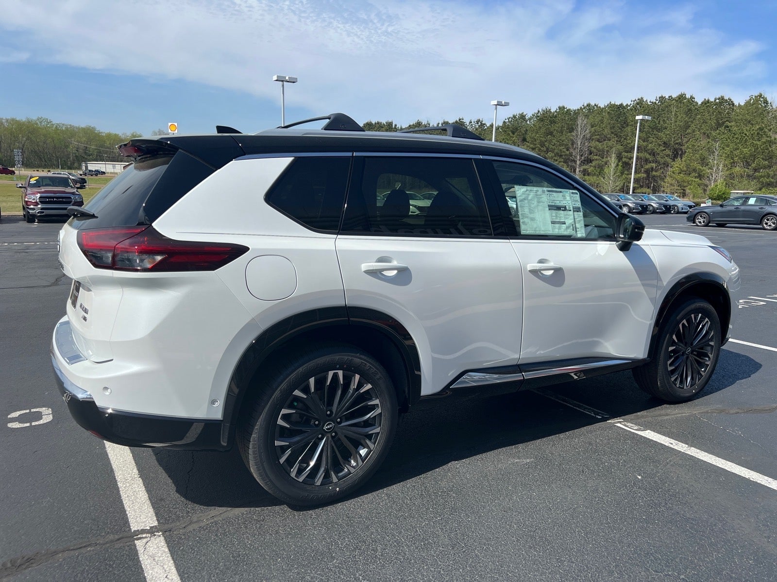 2026 Nissan Rogue Platinum