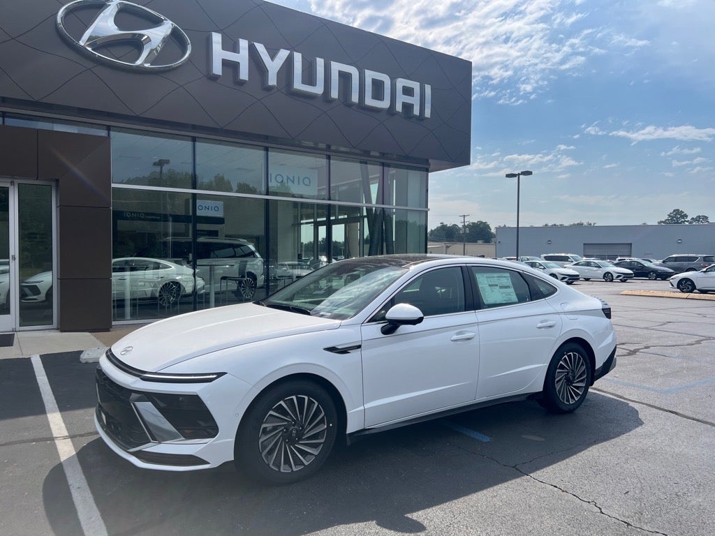 2025 Hyundai SONATA Hybrid Limited