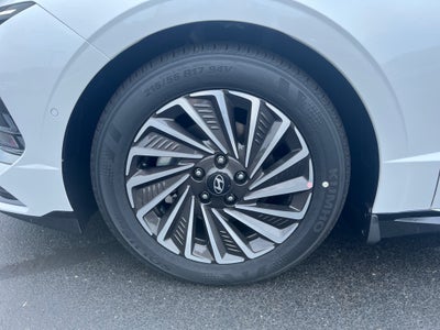 2025 Hyundai SONATA Hybrid Limited
