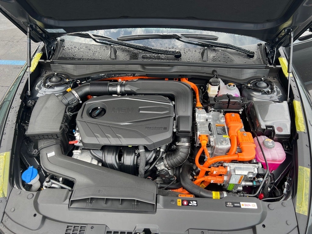 2025 Hyundai SONATA Hybrid Limited
