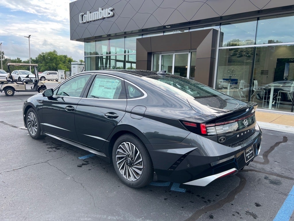 2025 Hyundai SONATA Hybrid Limited