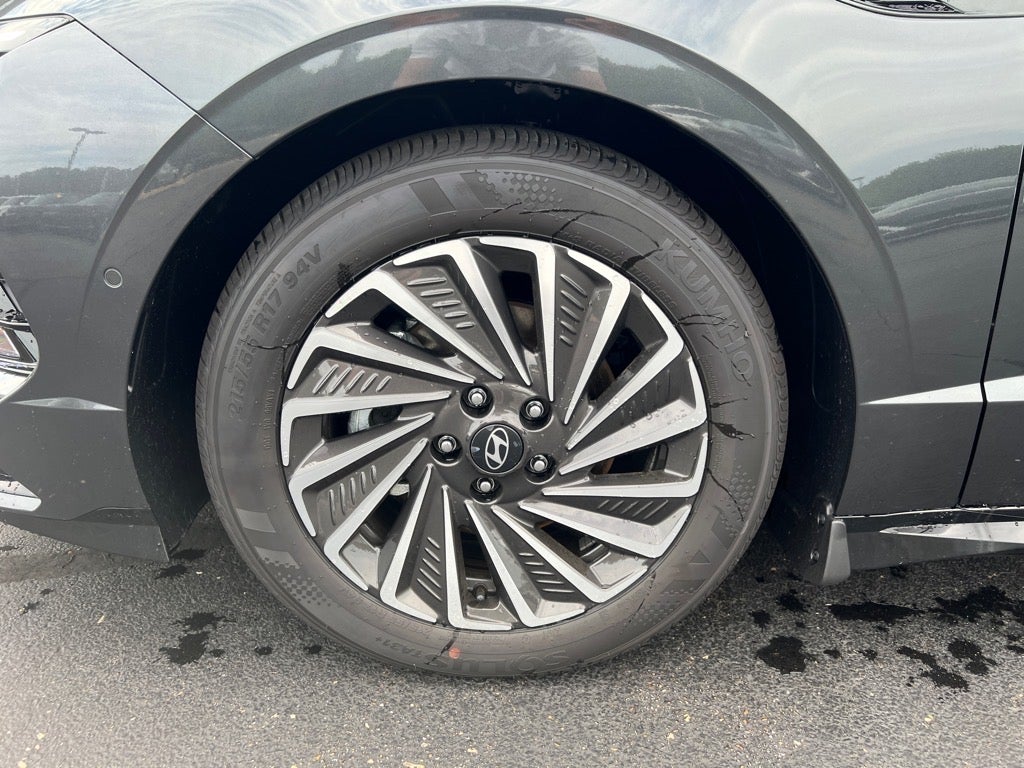 2025 Hyundai SONATA Hybrid Limited