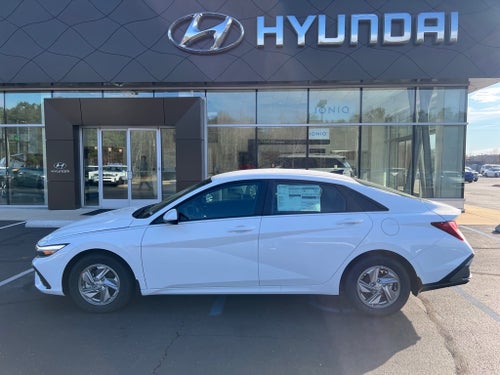 2026 Hyundai ELANTRA SE