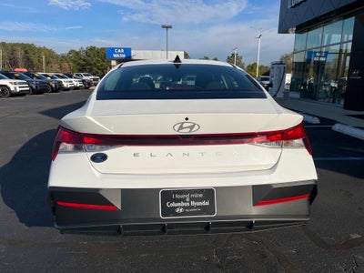 2026 Hyundai ELANTRA SE