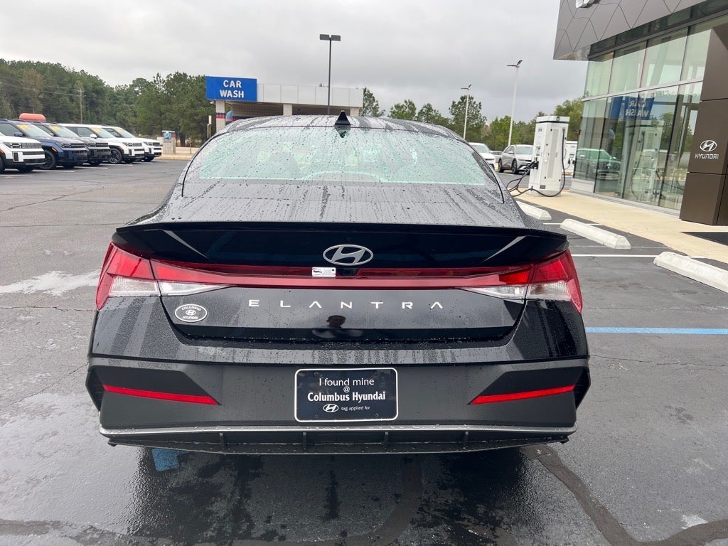 2025 Hyundai ELANTRA SEL Sport