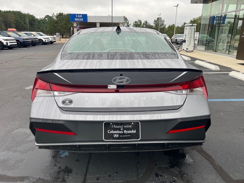 2025 Hyundai ELANTRA SEL Sport
