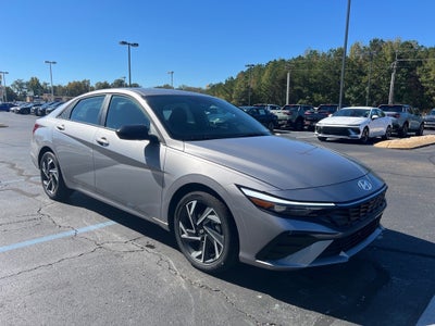 2025 Hyundai ELANTRA SEL Sport