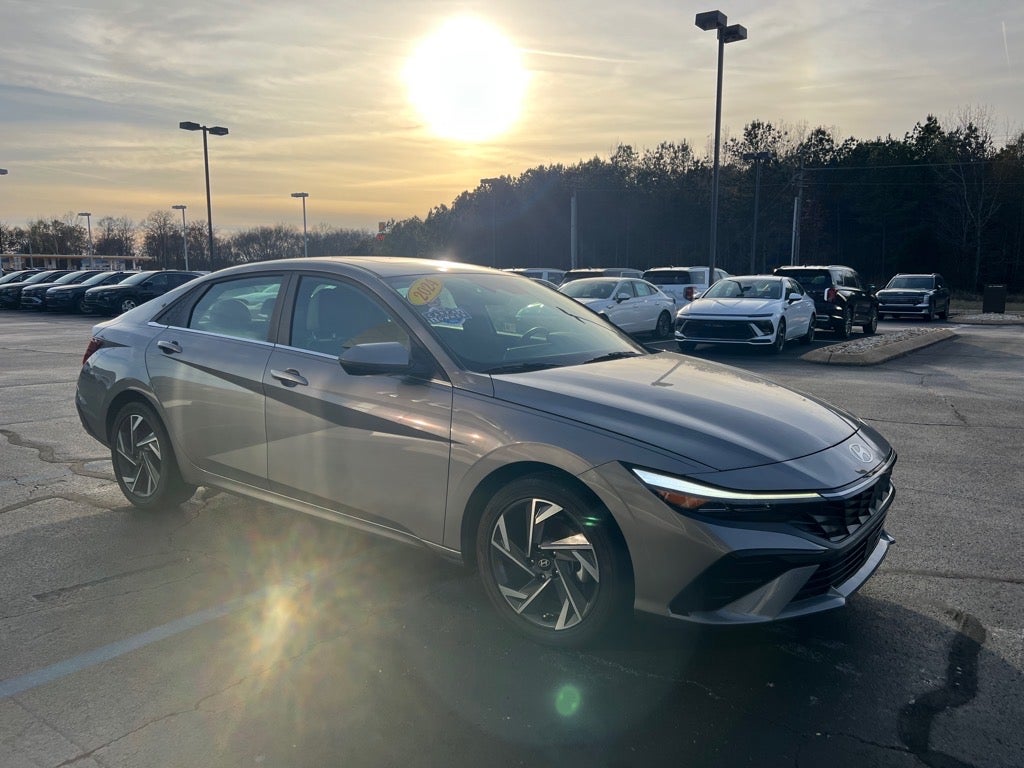 2024 Hyundai ELANTRA Hybrid Limited