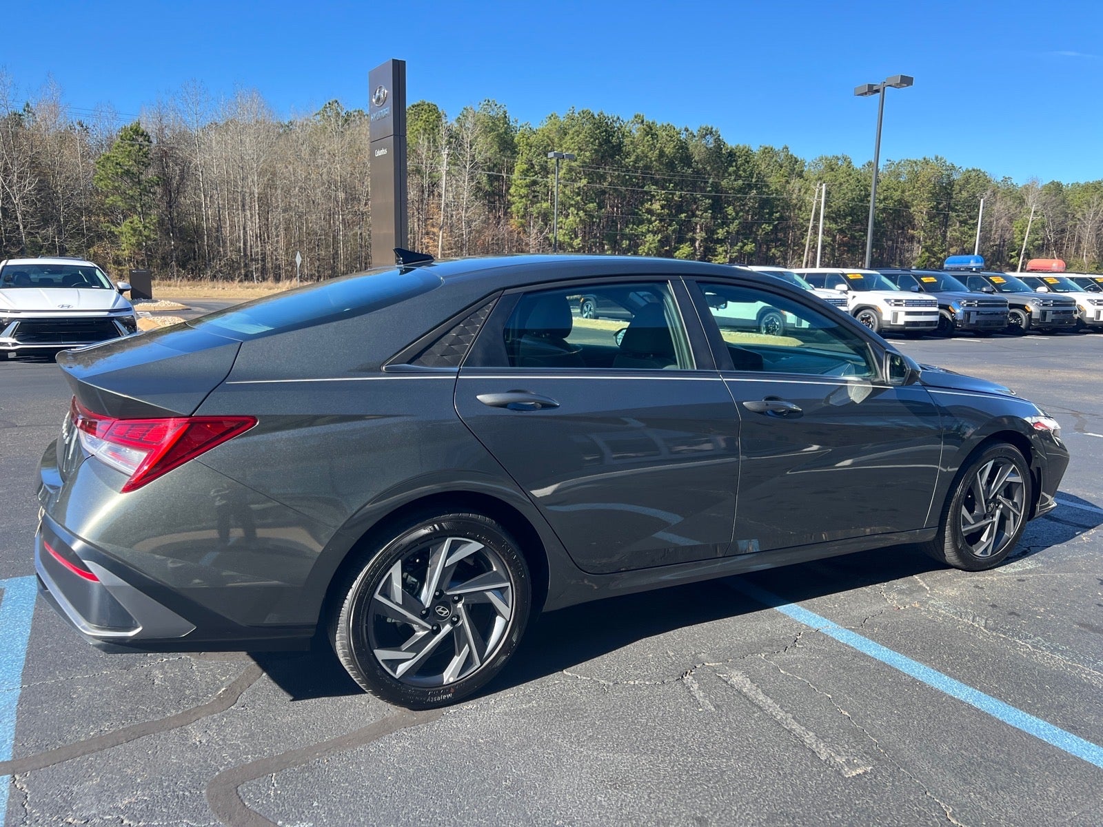 2024 Hyundai ELANTRA SEL