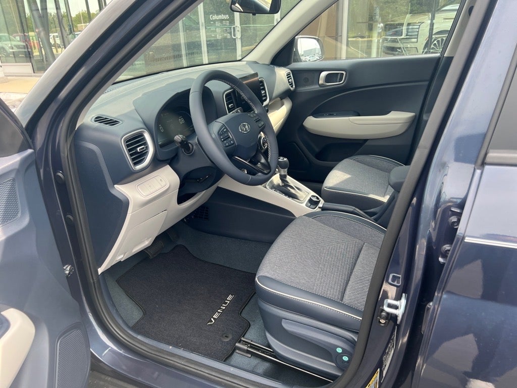 2025 Hyundai VENUE Limited