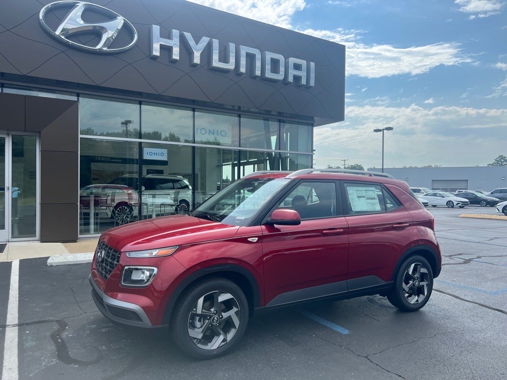 2025 Hyundai VENUE SEL